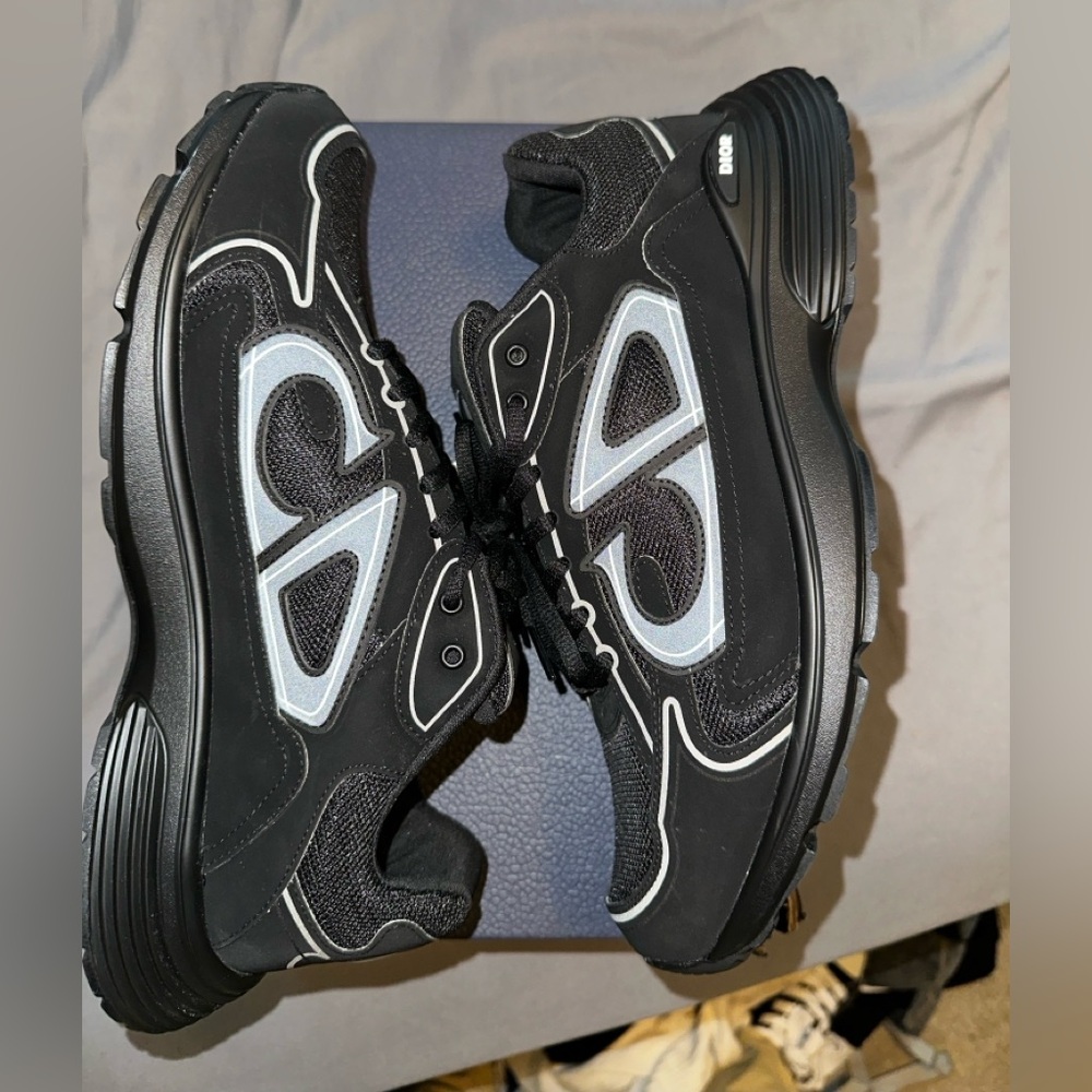 Christian Dior B30